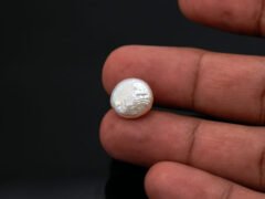 Keshi Pearl Moti 6.32 carat in hand actual size reference