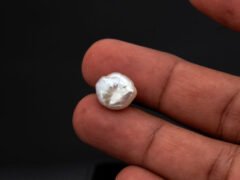 Keshi Pearl Moti 6.33 carat in hand actual size reference
