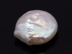 Keshi Pearl Moti 6.36 carat back view irregular baroque surface