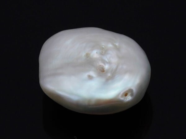 Keshi Pearl Moti 6.57 carat front view creamish white baroque shape